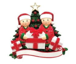 Couple Opening Presents Personalized Christmas Ornament OR1523-2 -The Jolly Christmas Shop apiow2shs 60512.1646091875