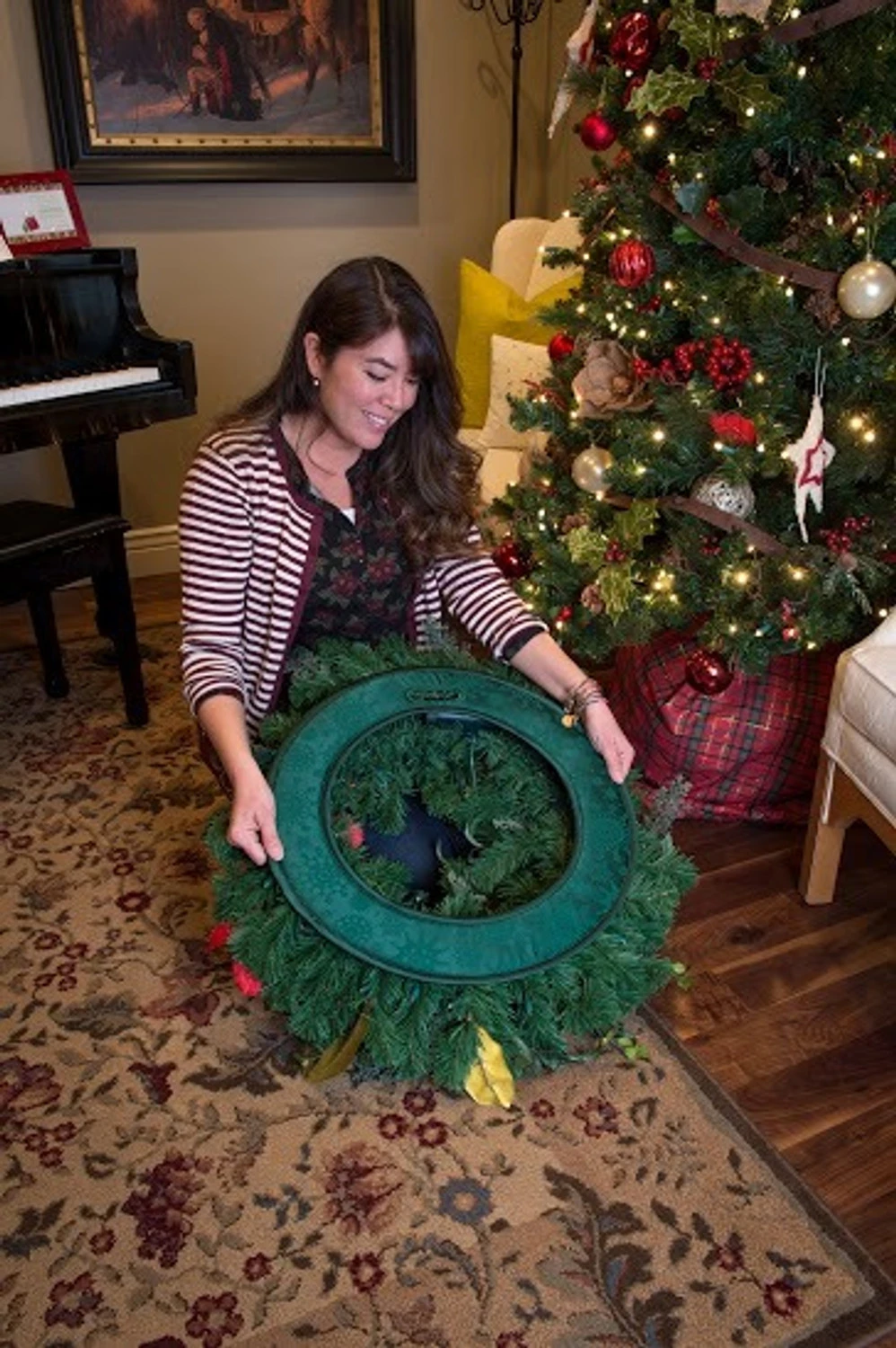 Village Lighting Deluxe Door Saver For Christmas Wreaths V-11101-DLX 4 Village Lighting Deluxe Door Saver For Christmas Wreaths V-11101-DLX - Image 2