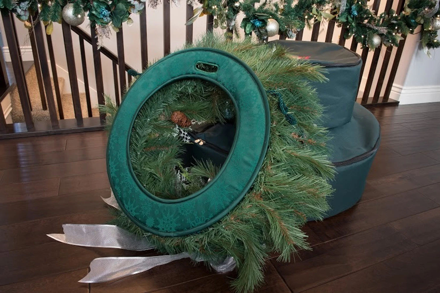 Village Lighting Deluxe Door Saver For Christmas Wreaths V-11101-DLX 3 Village Lighting Deluxe Door Saver For Christmas Wreaths V-11101-DLX